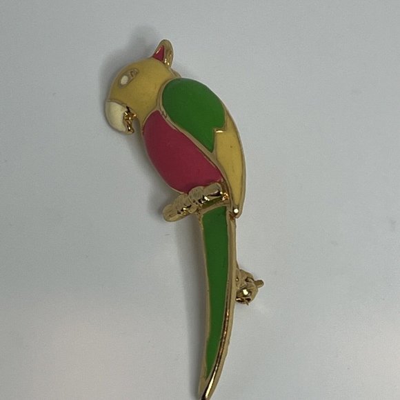 Giovanni Vintage Enamel Parrot Pin Green Yellow Pink - Picture 1 of 8